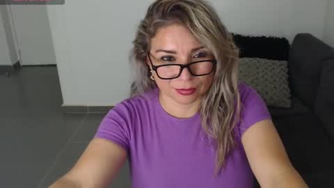 Juliana online show from 02-11-25, 11:44