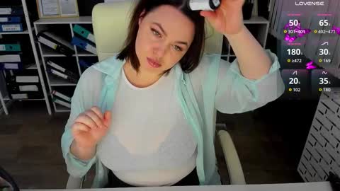 Ava online show from 01-12-26, 01:22