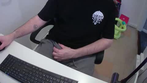 Snapshot of essex_wild chatting on 02-08-25, 01:01 Morph online show from 02-08-25, 01:01