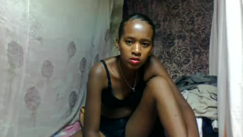 estancelee online show from 06-15-26, 08:22