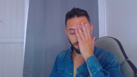 esteban online show from 12-19-24, 10:00