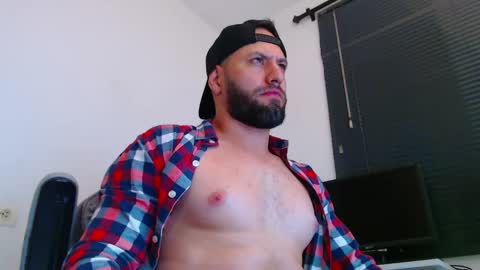 Snapshot of esteban7984068 chatting on 05-14-26, 08:48 esteban online show from 05-14-26, 08:48