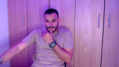 Esteban Fernandez online show from 02-12-25, 05:37