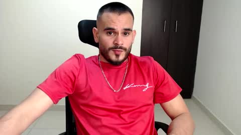 Esteban Fernandez online show from 11-14-25, 04:55