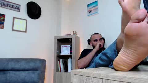 Esteban Fernandez online show from 04-22-26, 03:53