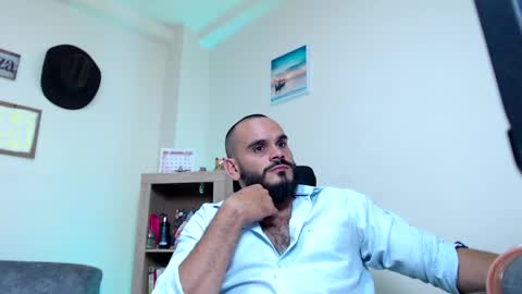 Esteban Fernandez online show from 05-24-26, 01:10