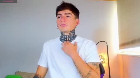 Esteban independent model online show from 10-25-25, 01:29