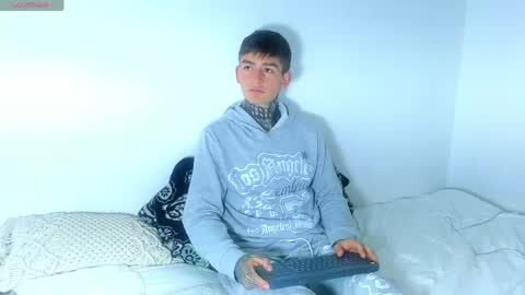 Esteban independent model online show from 06-01-26, 12:07