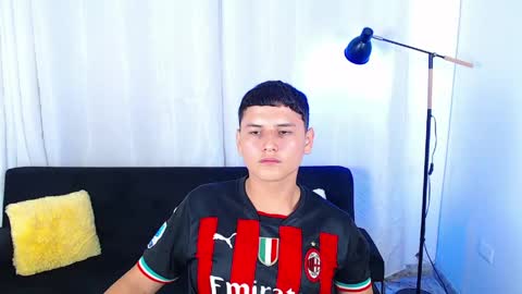 estebancum18 online show from 06-03-26, 02:33