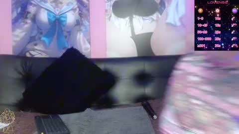 Snapshot of estefania_344 chatting on 06-12-26, 03:11 estefania_344 online show from 06-12-26, 03:11