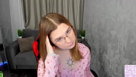 Ester online show from 02-09-26, 12:25