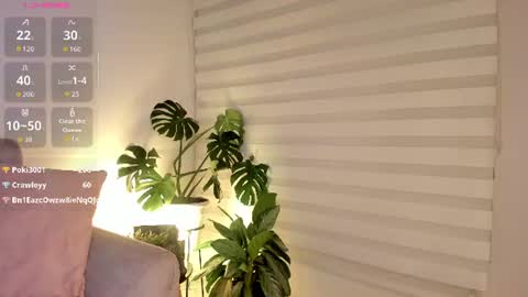 Snapshot of estercollins_ chatting on 06-11-26, 12:32 Is secret online show from 06-11-26, 12:32
