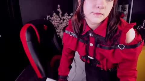 Snapshot of estertwilight chatting on 05-07-26, 04:12 Ester online show from 05-07-26, 04:12