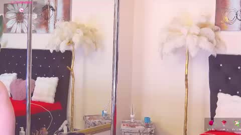 Esthera   online show from 06-30-26, 04:24