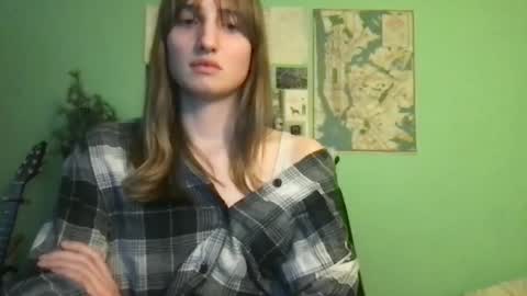 Snapshot of esthergreyplus chatting on 02-01-25, 12:07 Esther Grey online show from 02-01-25, 12:07