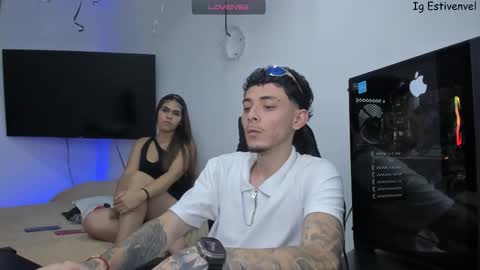 estivenvel online show from 02-17-26, 06:14