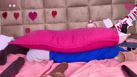 Estrella online show from 02-07-25, 06:02