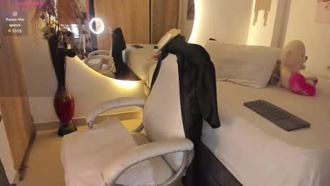 AmberDisny online show from 01-15-26, 07:28