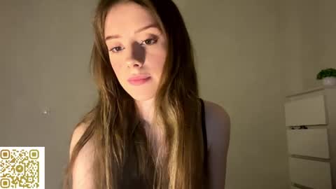Snapshot of eternal_amy chatting on 05-20-26, 08:37 eternal_amy online show from 05-20-26, 08:37