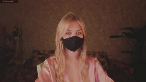 Sophia online show from 04-21-26, 02:04