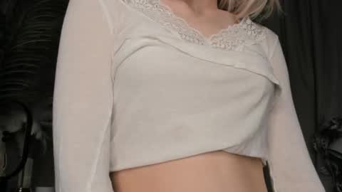 Natalie online show from 12-18-25, 05:46