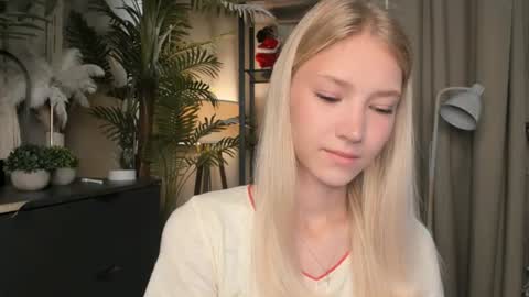 Natalie online show from 07-03-26, 06:09