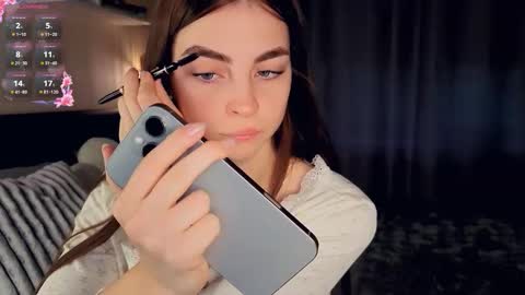 Mary online show from 10-19-25, 07:53