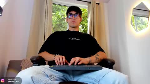 etham_wolf1 online show from 06-05-26, 06:13