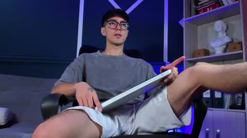 Etham online show from 09-24-25, 01:14