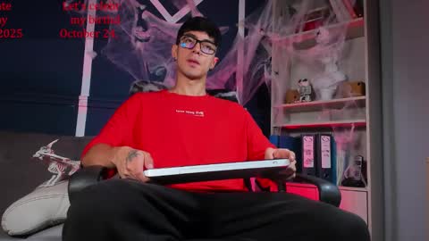 Etham online show from 10-17-25, 02:52