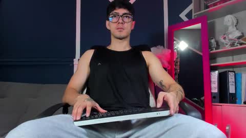 Etham online show from 11-28-25, 02:09