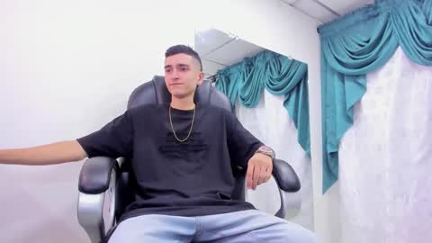 Ethan online show from 01-24-25, 08:54