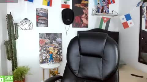 Snapshot of ethan_cortes chatting on 07-25-26, 07:44 E T H A N online show from 07-25-26, 07:44