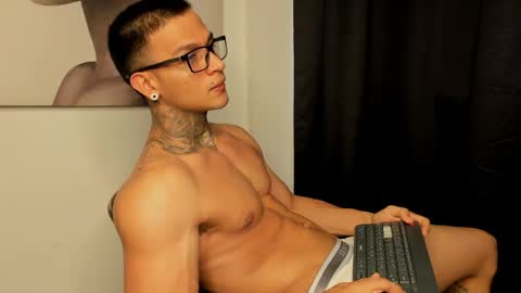 Ethan - Independent model online show from 05-27-26, 08:50