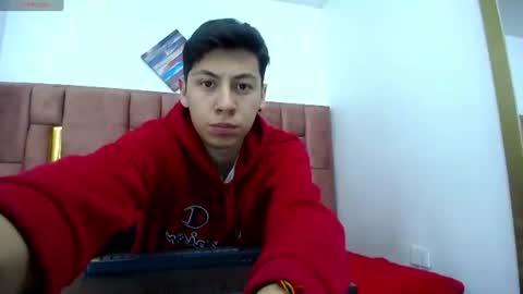 Snapshot of ethan_grayy chatting on 06-25-26, 04:34 NATE online show from 06-25-26, 04:34