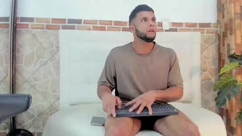 ethan helmut online show from 12-07-24, 07:43