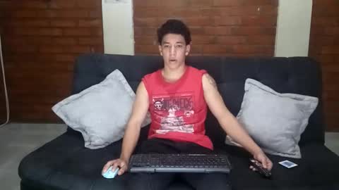 Snapshot of ethan_noir chatting on 12-22-24, 03:22 Ethan Noir online show from 12-22-24, 03:22