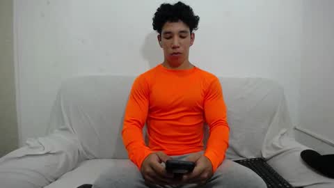 Snapshot of ethan_noir chatting on 02-19-25, 06:43 Ethan Noir online show from 02-19-25, 06:43