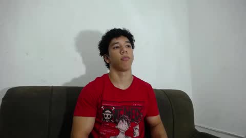 Snapshot of ethan_noir chatting on 02-26-25, 06:32 Ethan Noir online show from 02-26-25, 06:32