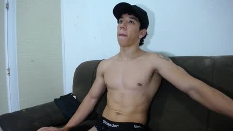Snapshot of ethan_noir chatting on 03-01-25, 09:26 Ethan Noir online show from 03-01-25, 09:26