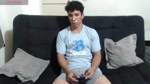 Snapshot of ethan_noir chatting on 10-02-25, 07:37 Ethan Noir online show from 10-02-25, 07:37