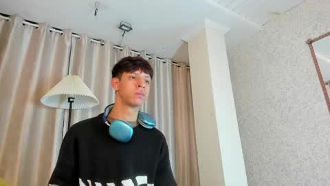 Snapshot of ethan_qop chatting on 06-08-26, 11:32 Ethan online show from 06-08-26, 11:32
