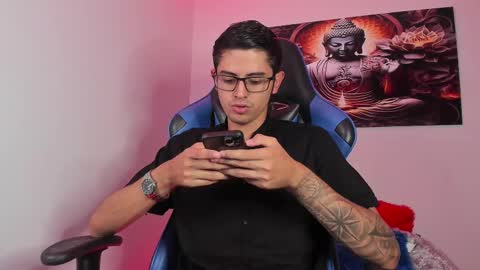 Snapshot of ethan_sai01 chatting on 02-25-25, 06:09 ETHAN SAI online show from 02-25-25, 06:09