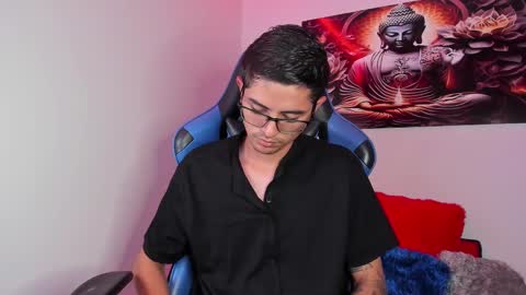 Snapshot of ethan_sai01 chatting on 02-25-25, 09:13 ETHAN SAI online show from 02-25-25, 09:13