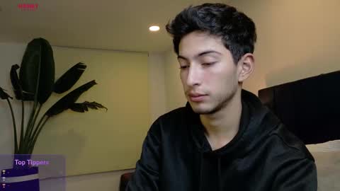 Snapshot of ethan_skiny_ chatting on 10-15-25, 05:07 Joan online show from 10-15-25, 05:07