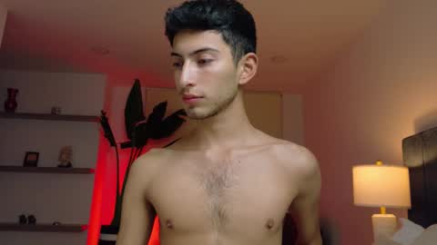 Snapshot of ethan_skiny_ chatting on 02-18-26, 05:47 Joan online show from 02-18-26, 05:47