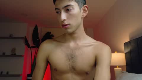 Snapshot of ethan_skiny_ chatting on 04-04-26, 06:33 Joan online show from 04-04-26, 06:33