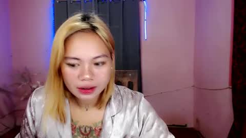 DAVE online show from 02-03-25, 01:51