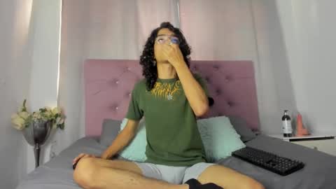 ethanblackwoodd online show from 10-09-25, 07:45