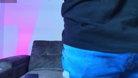 ethanconnor_ online show from 03-24-26, 12:21